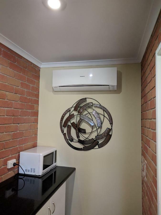 Travellers Inn Kaniva Bagian luar foto