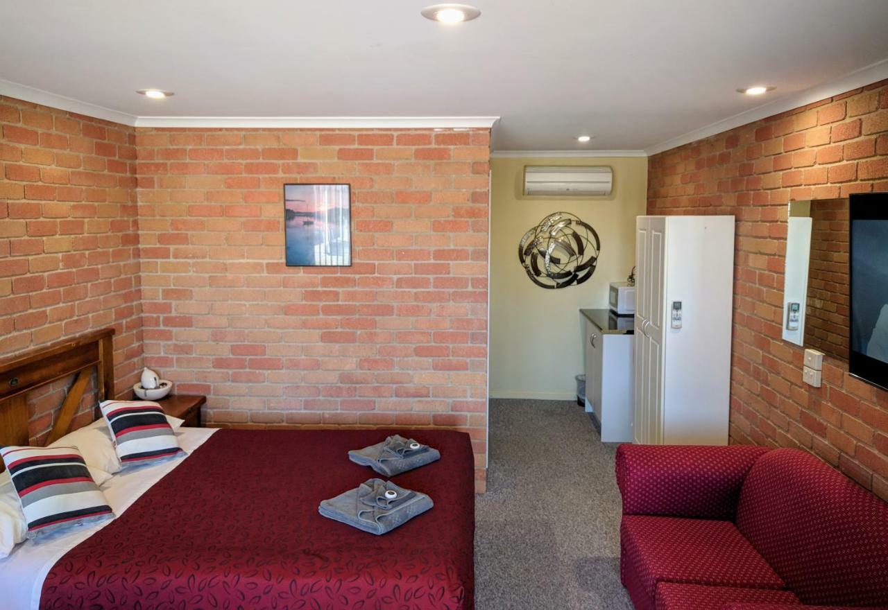 Travellers Inn Kaniva Bagian luar foto