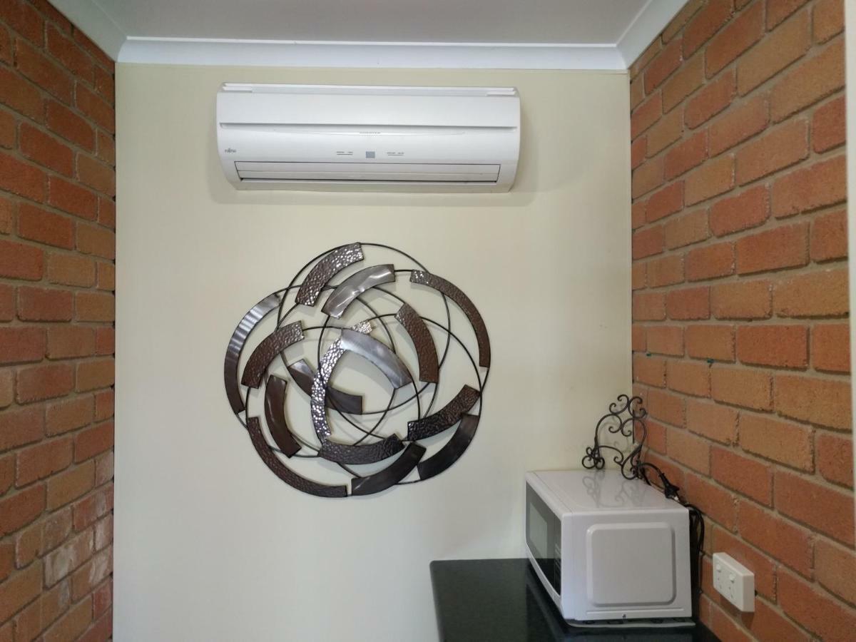 Travellers Inn Kaniva Bagian luar foto