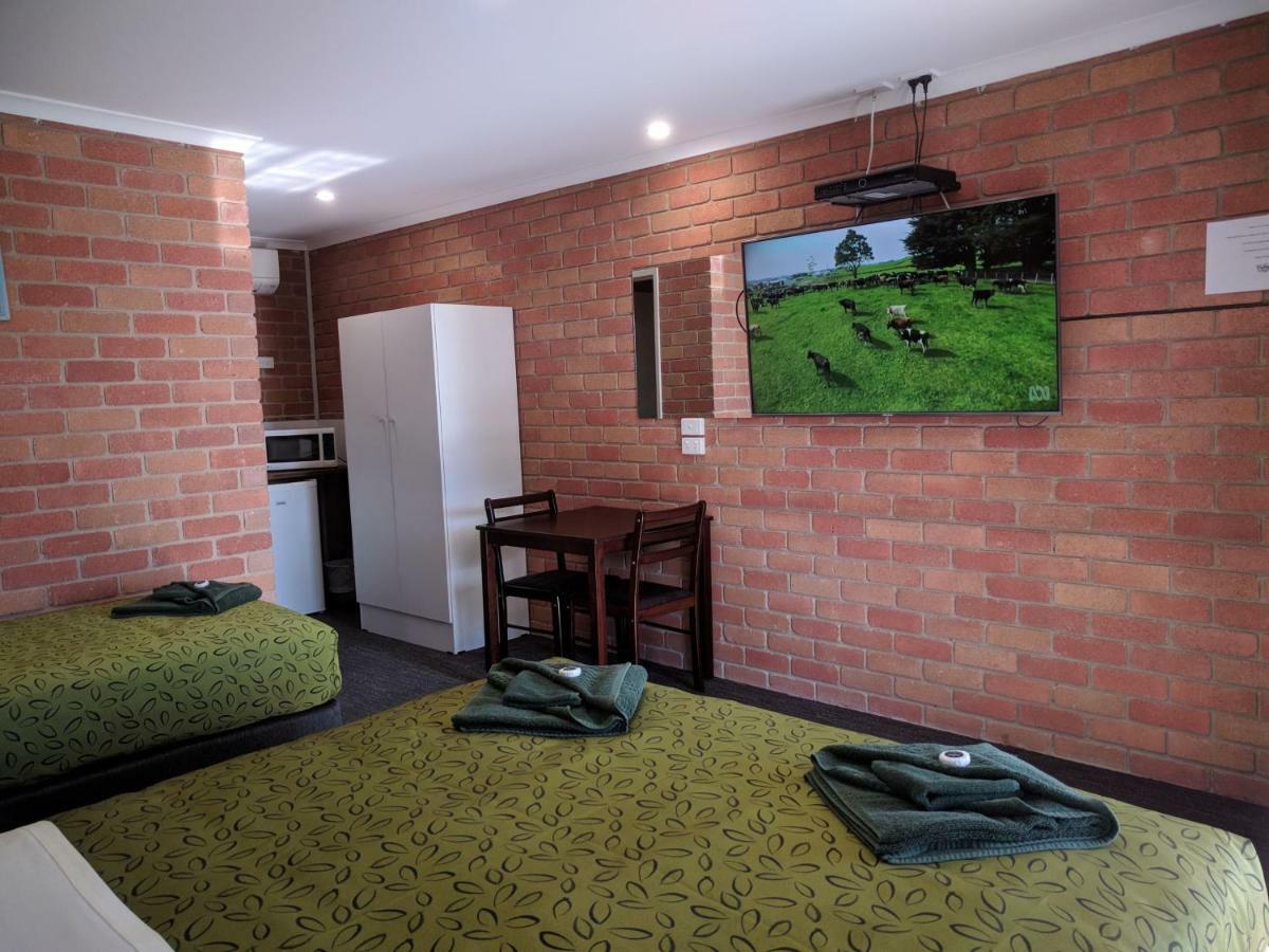 Travellers Inn Kaniva Bagian luar foto
