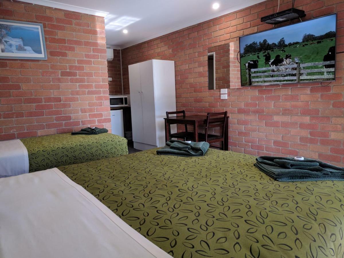 Travellers Inn Kaniva Bagian luar foto
